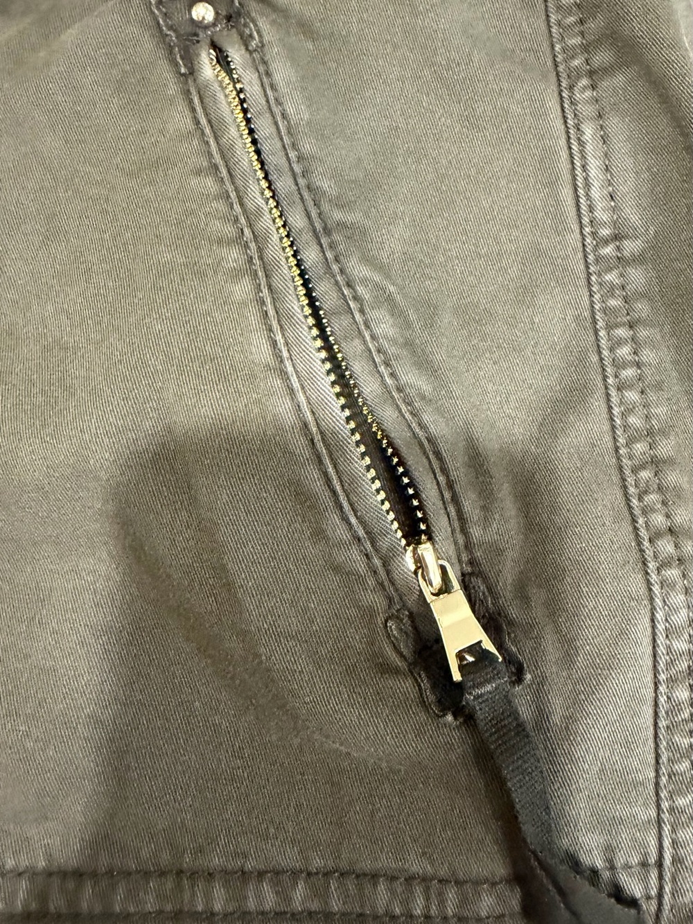 White House Black Market Olive Utility Cargo Shorts - Picture 8 of 10